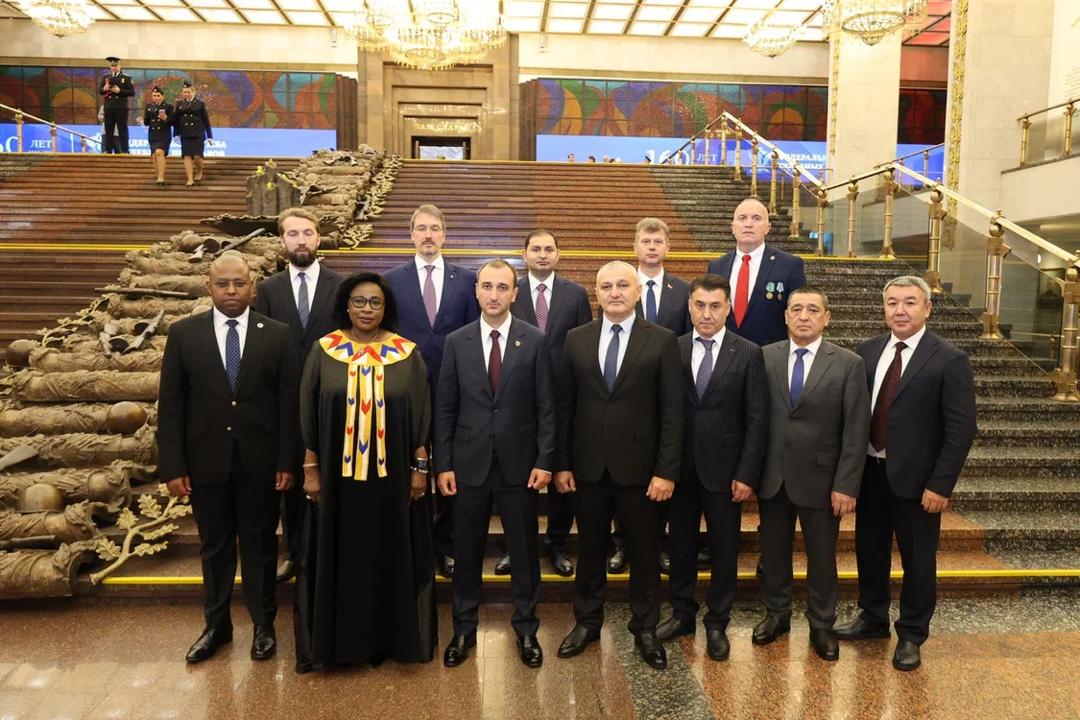 L’Union Africaine des Huissiers de Justice  salue le 160ème anniversaire de la  fondation de l’Institut des Huissiers de Justice de Russie